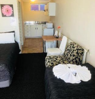 Fenton Street Hotel | Gateway International Motel