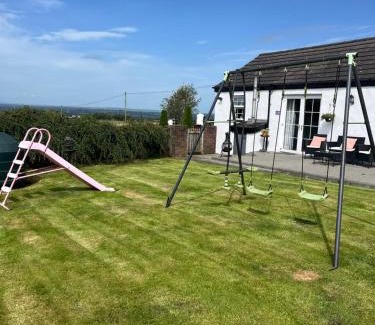 Lisnagunogue House | Gateway to The Glens