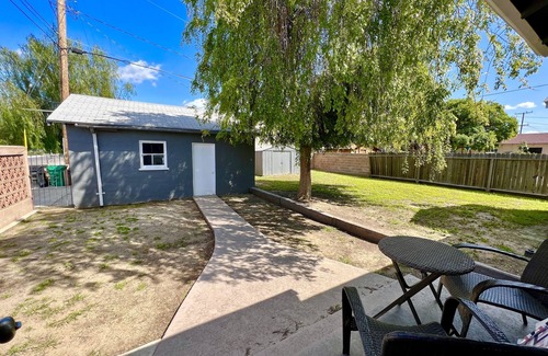 Porterville House | Gateway to the Sequoias