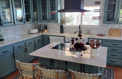 Lake Hughes House | Gather your party for an escape with amazing views, situated on 100+ acres.