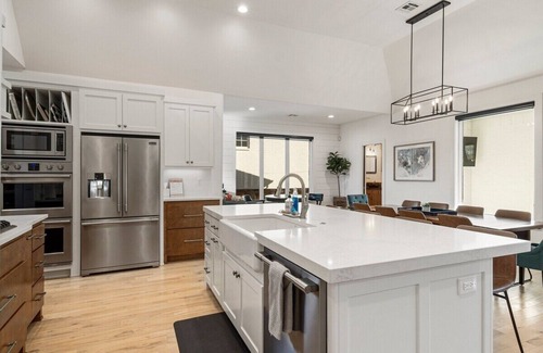 Deco District House | Gathering Place Luxury-Pool/Spa/OutdoorKitchen