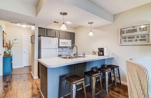 Notch Estates Condo | Gathering Place, where family and friends come together! 2BR Branson Condo.