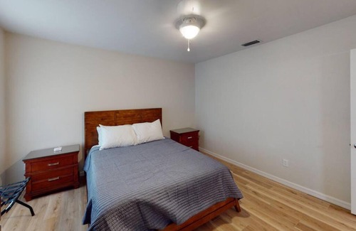 Gainesville House | Gator Pool and Hot Tub House -1.5 miles to Stadium