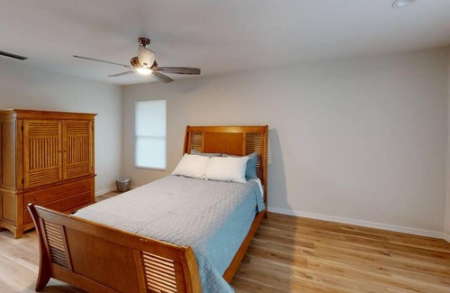 Gainesville House | Gator Pool and Hot Tub House -1.5 miles to Stadium