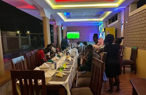 Kasese Hotel | Gator's Paradise Resort