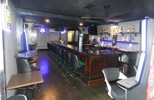 La Rose Hotel | Gators Inn on the Bayou