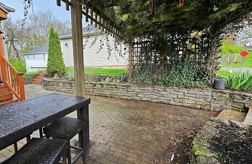 Dayton House | Gatsby's Gatehouse