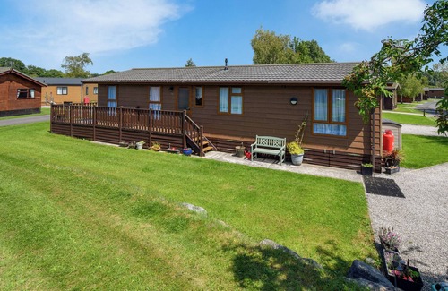 South Lakeland Leisure Village Cottage | 2 bedroom accommodation in Warton, near Carnforth