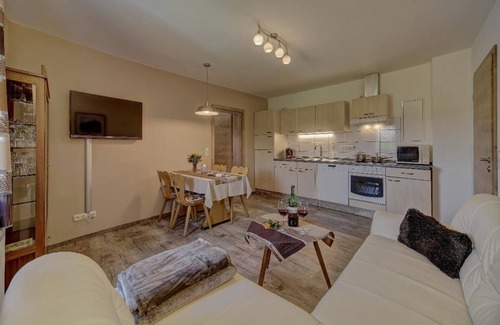 Neureichenau Apartment | Gemütliche Ferienwohnung bis Vier Personen