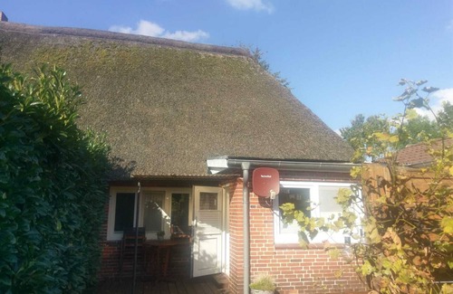 Bordelum Apartment | Gemütliche Ferienwohnung "erholung Unter Reet" in Bordelum/sterdebüll