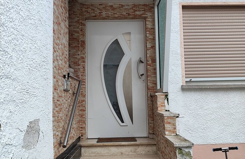 Butzbach Apartment | Gemütliche Ferienwohnung Belvie in Pohl-göns