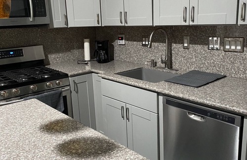 Loma Linda House | Gem of a find, walking distance to Loma Linda University Hospital, VA & more!