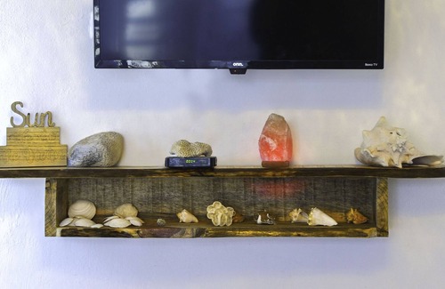 Monte Cristi House | Genesis House 3 bedrooms 2 bath w 2 car garage