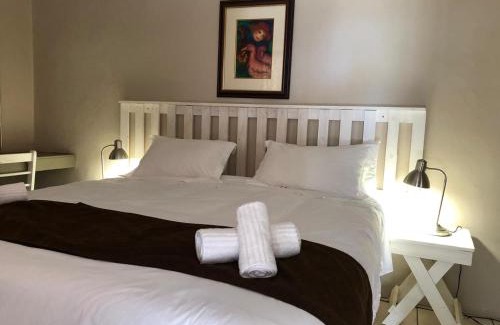 Tzaneen House | Georges Valley Lodge