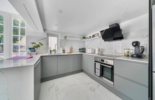 Deal House | Georgian Coach House in a Prime Location in Deal