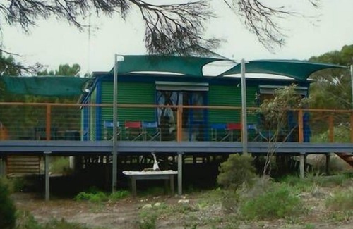 Brown Beach Apartment | Georgina's Place - secluded beach getaway
