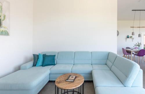 Neukirchen/Erzgeb House | Georgs Huis