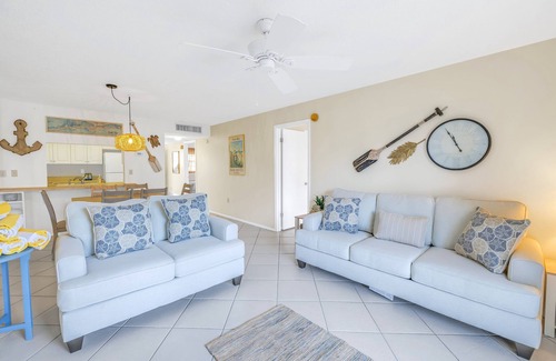 Siesta Key Condo | Gertrude's Siesta | Bayside Unit, Balcony, Private-Beach, Heated Pools, Pickle, Hot-tub, Tennis