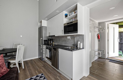 Farsta House | Gesta Attefall in Gesta