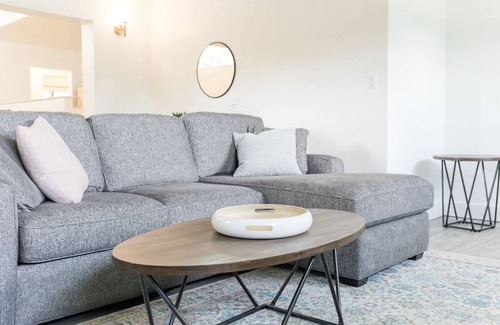 Bee Ridge House | Get a Change of Scenery at this Family Friendly Home in Sarasota w/Private Pool