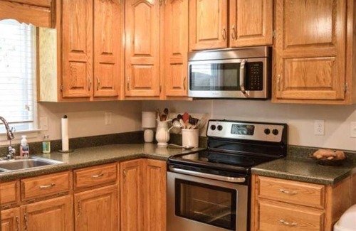 Cedar Bluff House | Get away from the City hustle and bustle, spend some quiet time on the lake