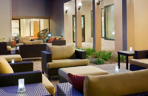 Brookfield House | Get Some Rest in Wisconsin State Fair Park! Indoor Swimming Pool, Pets Allowed!