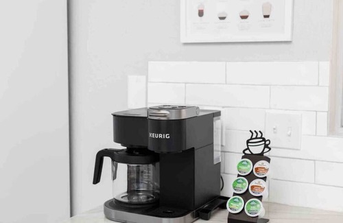 Lake Arrowhead Cabin | Getaway in Lake Arrowhead - Hot Tub, Views, Fireplace, EVchg