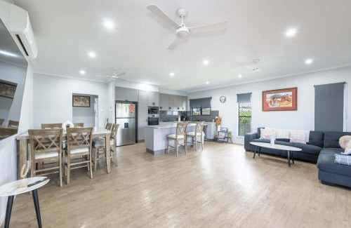 Rosslea House | Getaway on the Green