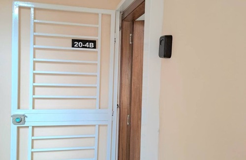 Pantoja Apartment | Getaway To Cozy Home 4 Br, 3,5 B