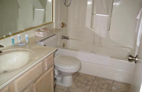 Lake Havasu City Hotel | GetAways at Havasu Dunes Resort