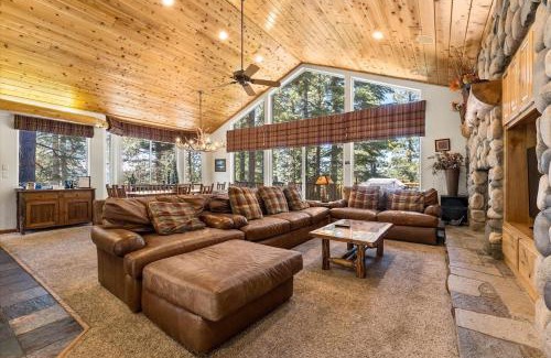 Montgomery Estates House | Getting Away Together home