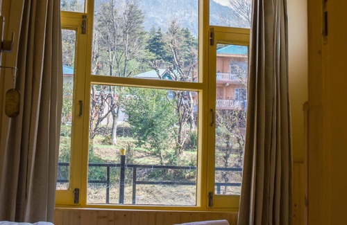 Sidhpur Hotel | Ghar Bar Boutique Stay & Cafe