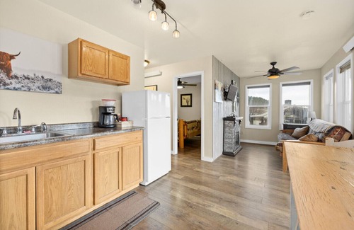 Hermosa Cabin | Ghost Canyon Getaway "Cabin" #4