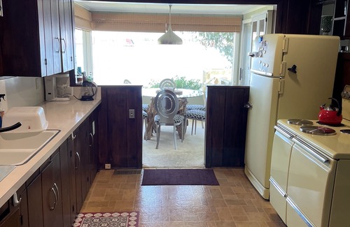 Sturgeon Bay Cottage | Gigi's Wonderful waterfront home