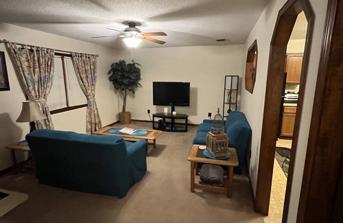 Ottawa Apartment | Gilboa Quarry/Winery located 10 minutes from this cozy country apartment.