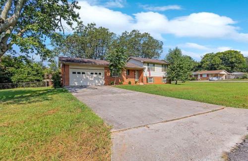 Madison House | Gilmore Retro Pad