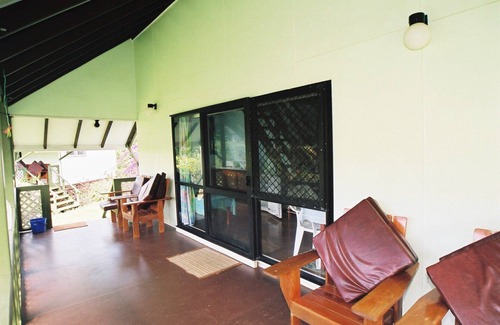 Aitutaki House | Ginas Garden Lodges, Aitutaki - 4 self contained lodges in a beautiful garden