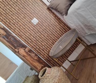 Thuir Apartment | Gite cosy dans une demeure de charme - Romane