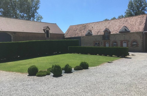 Belle-et-Houllefort House | GITE FOR 19 PEOPLE IN THE HEART OF A PEDAGOGICAL FARM