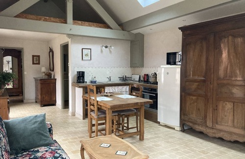 Montigny-Saint-Barthelemy Cottage | Gite surrounded by nature next to the river situated in the Morvan regional park