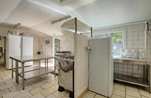 Bagneres-de-Luchon House | Gite Skioura, Gite De Groupe