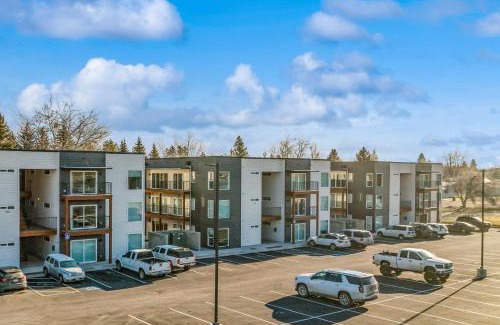 Evergreen Hotel | Glacier Park Gateway