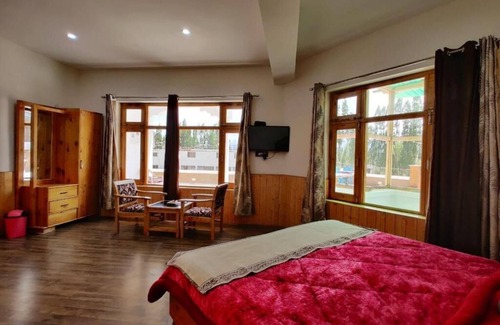 Leh Hotel | Glacier View Guest House