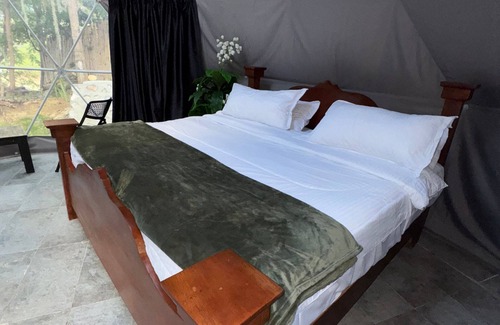 San Juan de la Maguana Hotel | Glamping Lake San Juan