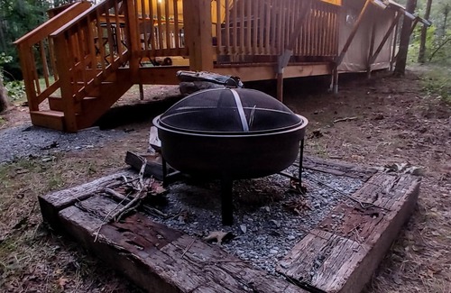 Coalmont Apartment | Glamping Tent with Covered Deck