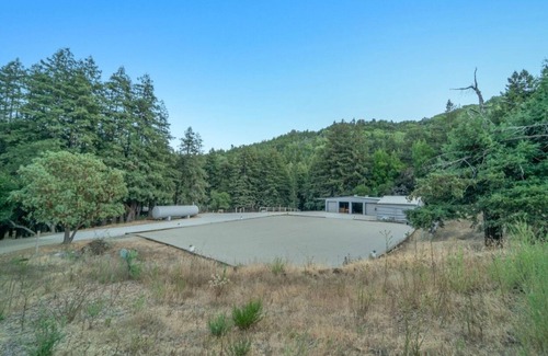 Gilroy House | Glamping Tipi in the Redwood Forest