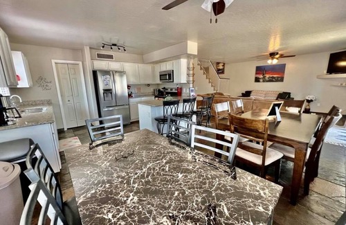 Glendale House | Glendale Pool Heated Pet Friendly