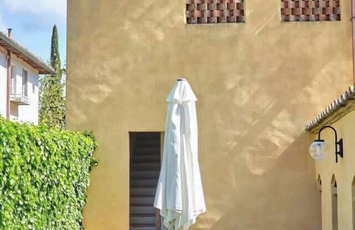Tavarnelle Val di Pesa Apartment | Glicini 3, holiday home with pool 30' from Florence