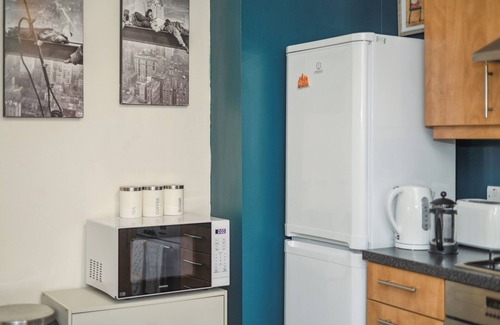Hatfield Apartment | Global Boutique 2-bed apart in beautiful leafy area WiFi/free Parking near Stat