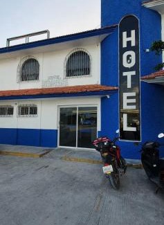 Escarcega Hotel | Global Express Cruz Blanco